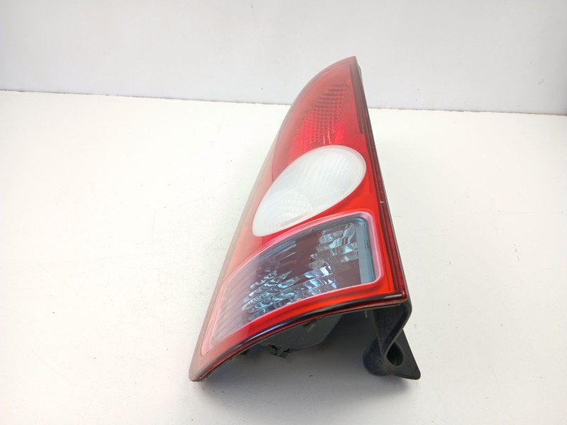 Recambio de piloto trasero izquierdo para renault espace iv (jk0/1_) 2.0 (jk09) referencia OEM IAM 8200027153  