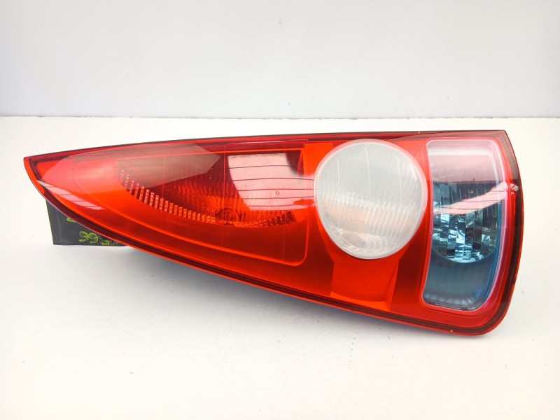 Recambio de piloto trasero izquierdo para renault espace iv (jk0/1_) 2.0 (jk09) referencia OEM IAM 8200027153  