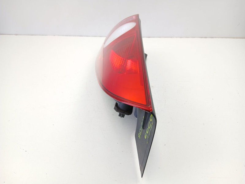 Recambio de piloto trasero derecho para renault espace iv (jk0/1_) 2.0 (jk09) referencia OEM IAM 8200027152  