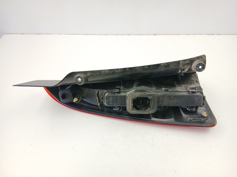 Recambio de piloto trasero derecho para renault espace iv (jk0/1_) 2.0 (jk09) referencia OEM IAM 8200027152  