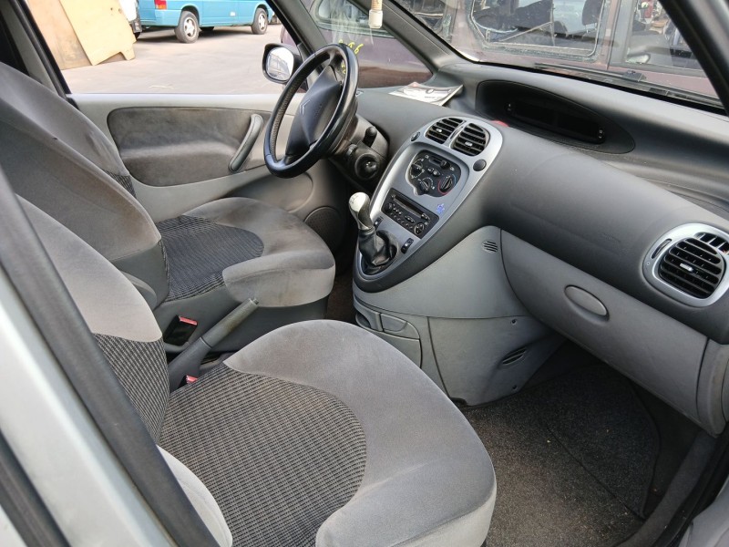 citroën xsara picasso (n68) del año 2009