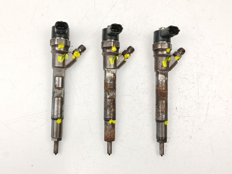 Recambio de inyectores juego para chrysler voyager 2.5 crdi referencia OEM IAM 5066820AA 0445110059 