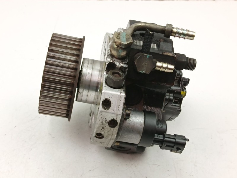 Recambio de bomba inyectora diesel para chrysler voyager 2.5 crdi referencia OEM IAM RX066819AB 0445010034 