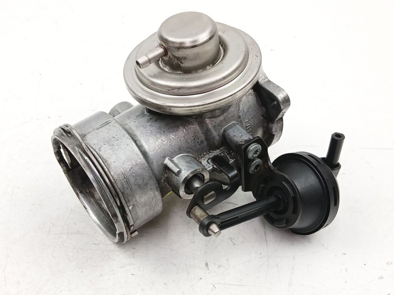 Recambio de valvula egr para ford galaxy i (wgr) 1.9 tdi referencia OEM IAM 038129637L  038131501AA