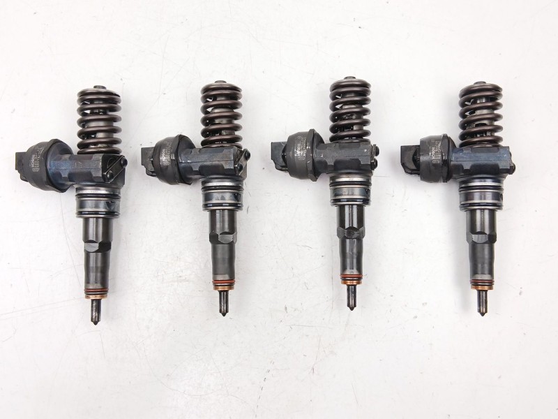 Recambio de inyectores juego para ford galaxy i (wgr) 1.9 tdi referencia OEM IAM 038130079AX 0986441504 