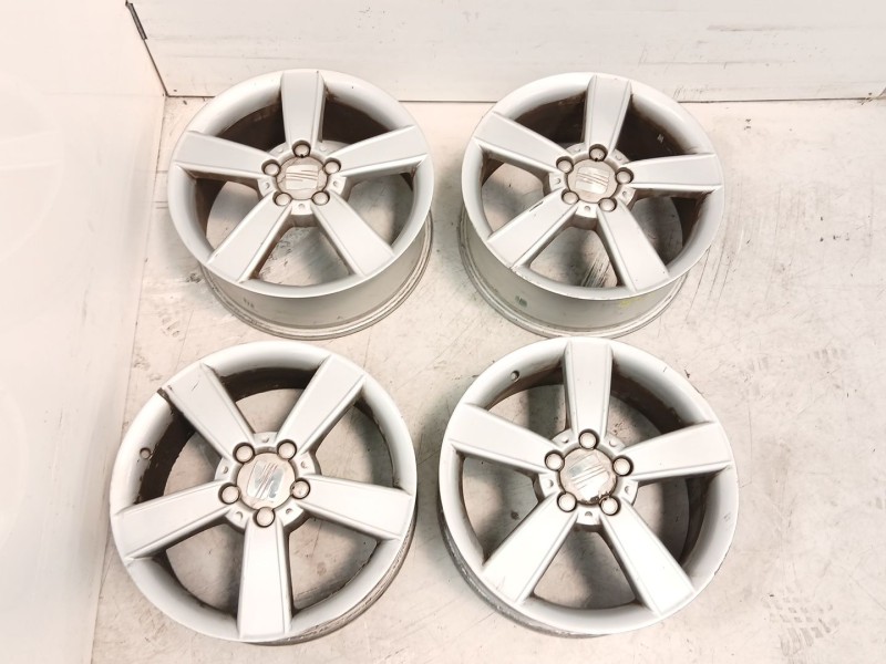 Recambio de juego llantas para seat leon (1p1) 2.0 tdi 16v referencia OEM IAM 1P0601025C  