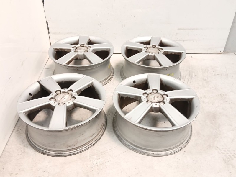 Recambio de juego llantas para seat leon (1p1) 2.0 tdi 16v referencia OEM IAM 1P0601025C  