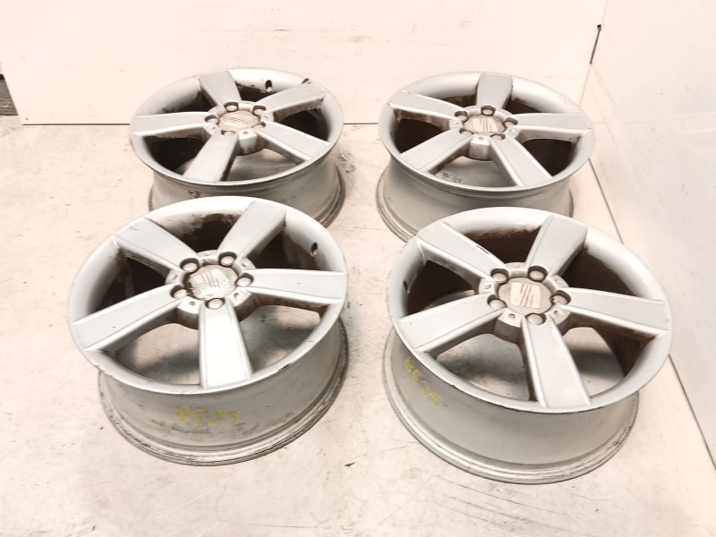 Recambio de juego llantas para seat leon (1p1) 2.0 tdi 16v referencia OEM IAM 1P0601025C  