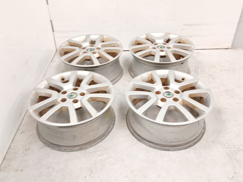 Recambio de juego llantas para skoda yeti (5l) 2.0 tdi 4x4 referencia OEM IAM 5L0601025A  