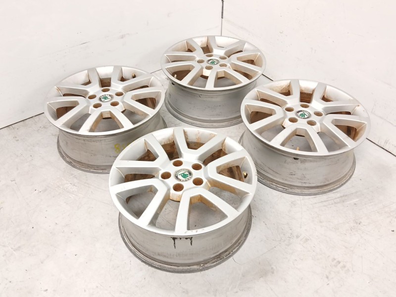 Recambio de juego llantas para skoda yeti (5l) 2.0 tdi 4x4 referencia OEM IAM 5L0601025A  