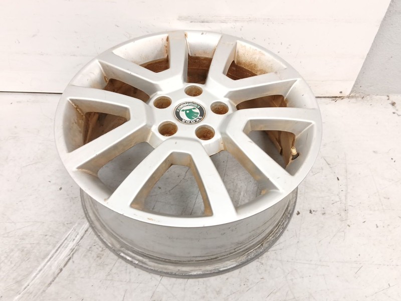 Recambio de juego llantas para skoda yeti (5l) 2.0 tdi 4x4 referencia OEM IAM 5L0601025A  