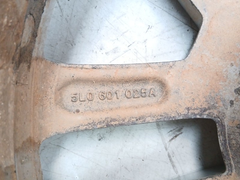 Recambio de juego llantas para skoda yeti (5l) 2.0 tdi 4x4 referencia OEM IAM 5L0601025A  