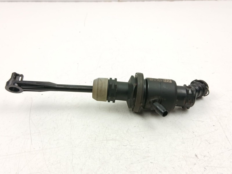 Recambio de bomba embrague para renault kadjar (ha_, hl_) 1.5 blue dci 115 referencia OEM IAM 306104BA1A  