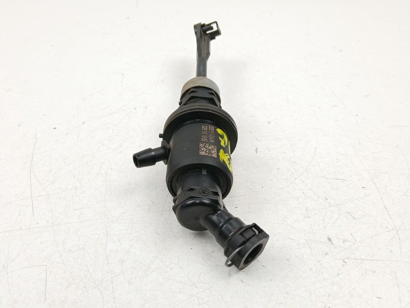 Recambio de bomba embrague para renault kadjar (ha_, hl_) 1.5 blue dci 115 referencia OEM IAM 306104BA1A  