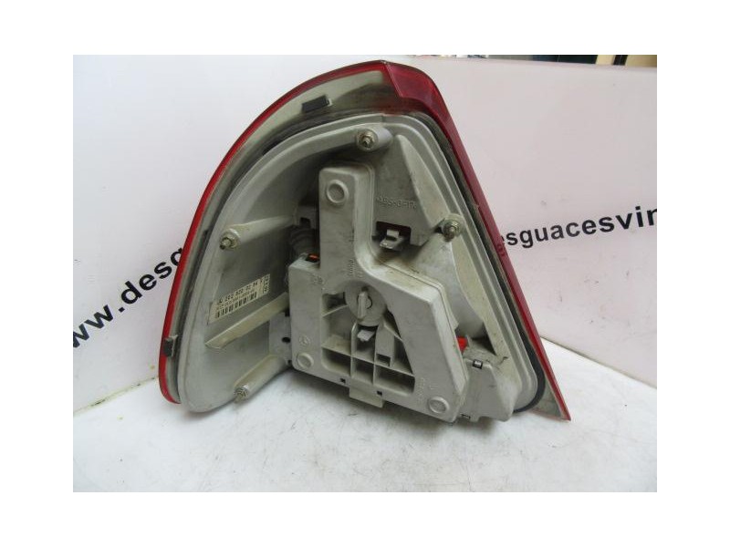 Recambio de piloto trasero dch. : m. benz c 220 : 2.2 d (95,17cv) 4p [1999] para m. benz c 220 2.2 d referencia OEM IAM   