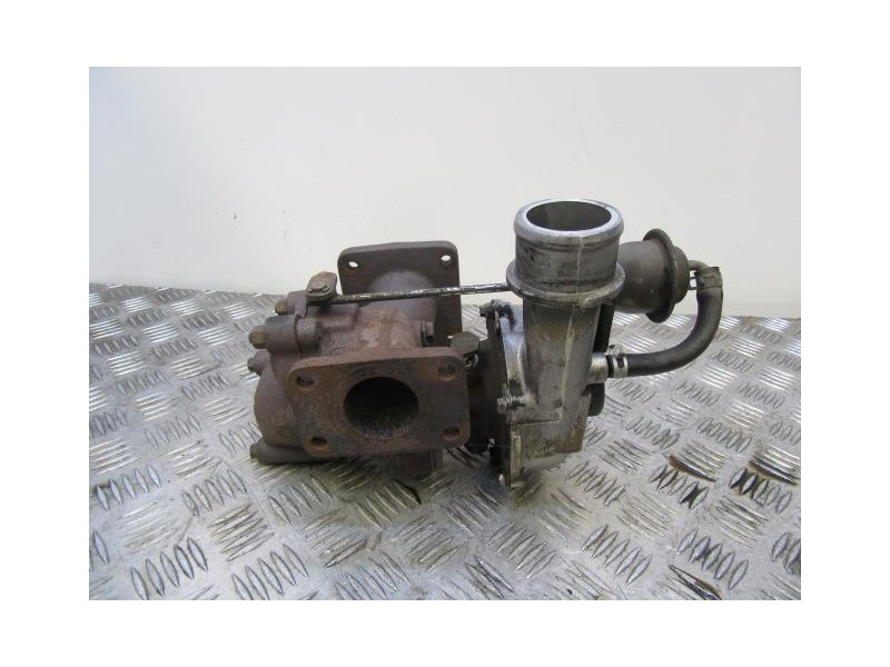 Recambio de turbo : chrysler voyager : 2.5 d (115,57cv) [2001] para chrysler voyager 2.5 d referencia OEM IAM VA6369903RHB513166