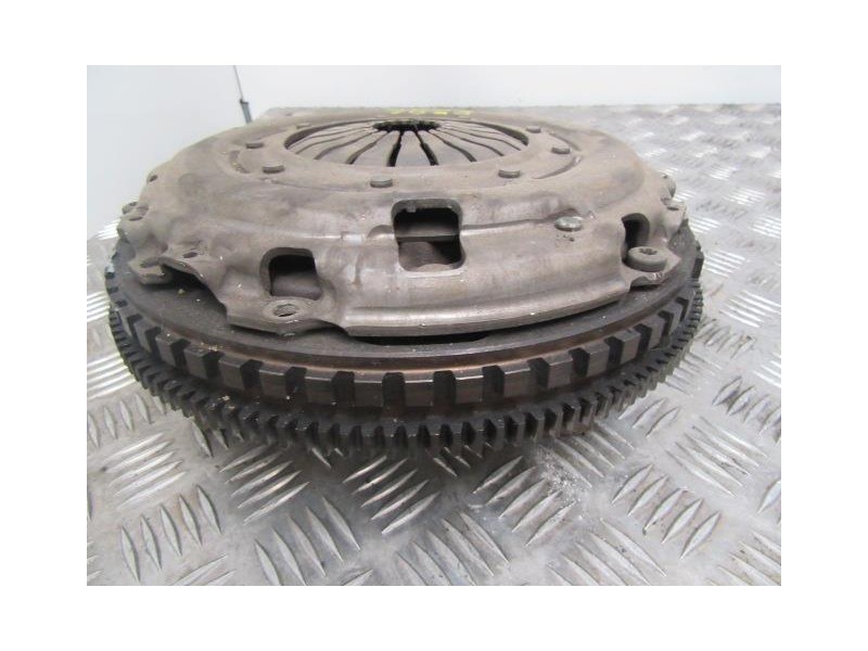 Recambio de embrague normal : peugeot 307 : 2.0 hdi (89,73cv) [2003] para peugeot 307 2.0 hdi referencia OEM IAM 980026VALEO  