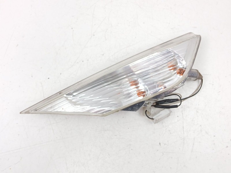 Recambio de piloto delantero izquierdo para piaggio x8 x8 125 (m36) referencia OEM IAM 584740 338697 