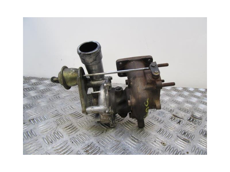 Recambio de turbo : chrysler voyager : 2.5 d [1997] para chrysler voyager 2.5 d referencia OEM IAM VA63B960T---35242068F  