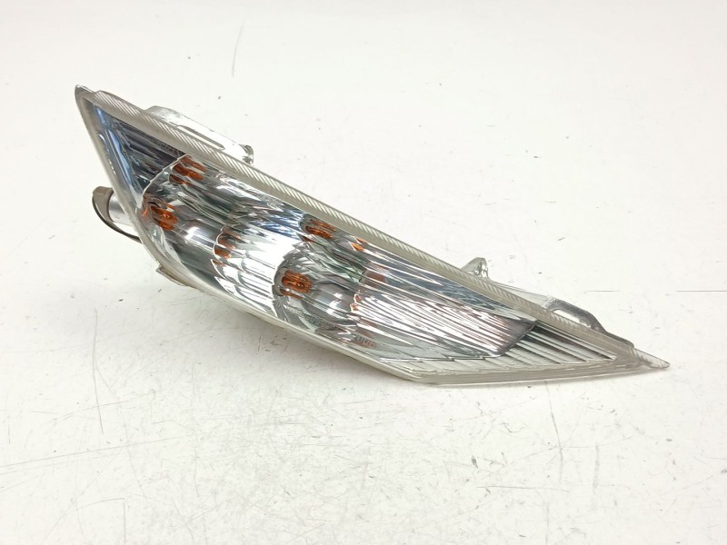 Recambio de piloto delantero derecho para piaggio x8 x8 125 (m36) referencia OEM IAM 584741 338696 