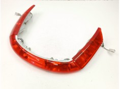 Recambio de piloto trasero central para piaggio x8 x8 125 (m36) referencia OEM IAM 584210 584209 584268