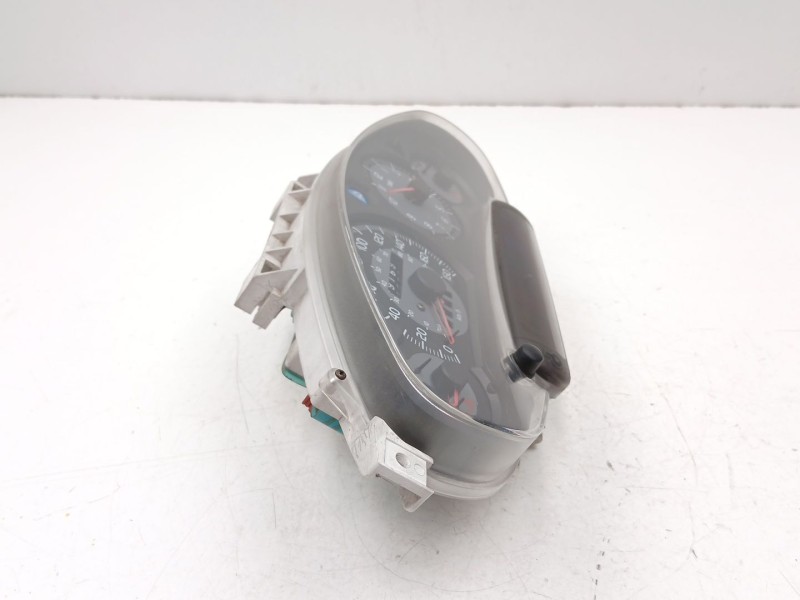 Recambio de cuadro instrumentos para piaggio x8 x8 125 (m36) referencia OEM IAM 639375  