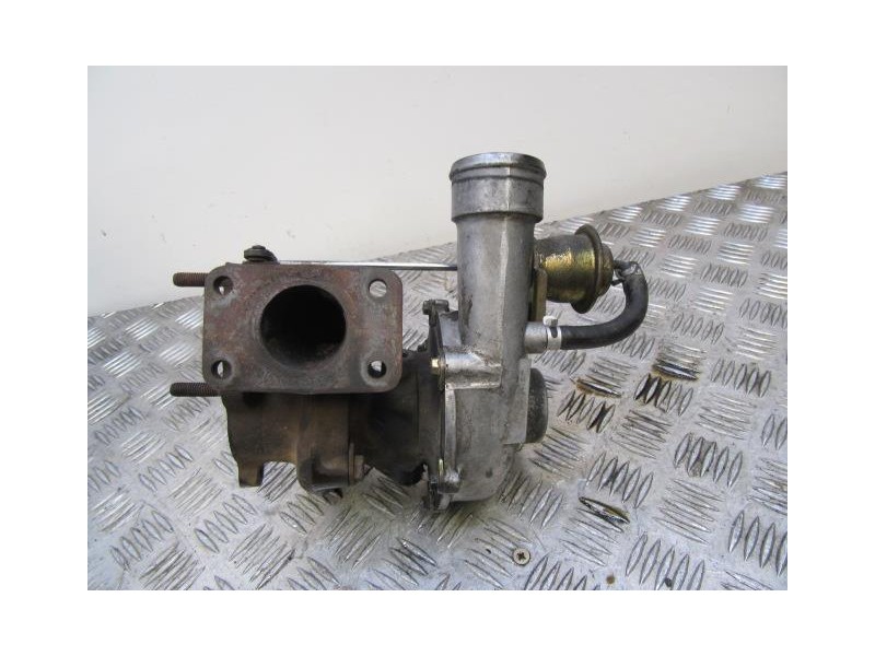 Recambio de turbo : chrysler voyager : 2.5 d [1997] para chrysler voyager 2.5 d referencia OEM IAM VA63B960T---35242068F  