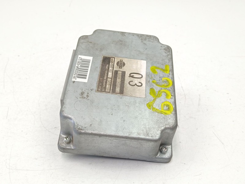 Recambio de centralita para nissan pathfinder iii (r51) 2.5 dci 4wd referencia OEM IAM 330845X02C  