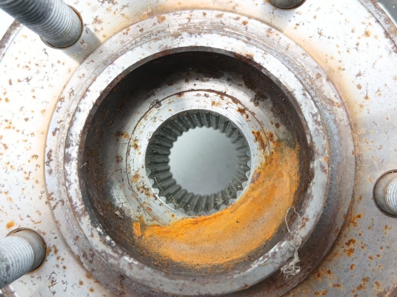 Recambio de mangueta delantera izquierda para hyundai tucson (tl, tle) 1.6 gdi referencia OEM IAM 51715D7000  