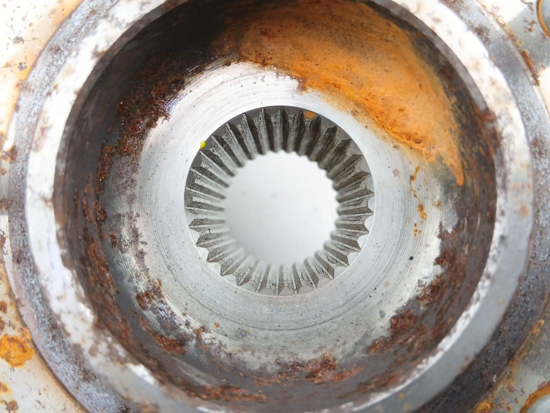 Recambio de mangueta delantera derecha para hyundai tucson (tl, tle) 1.6 gdi referencia OEM IAM 51716D7000  