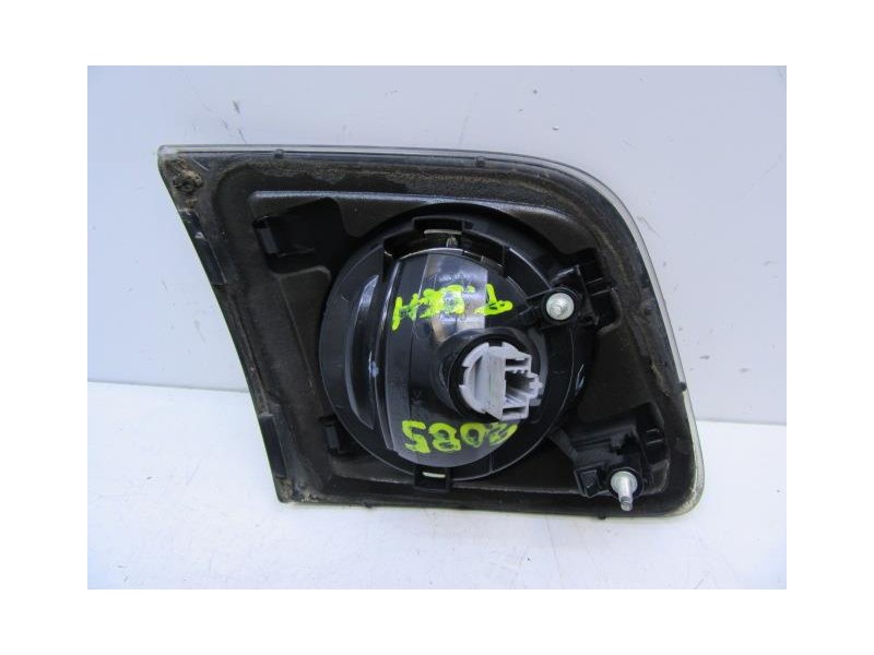 Recambio de piloto porton dch. : mazda 3 : 1.6 hdi g8da [2005] para mazda 3 1.6 hdi g8da referencia OEM IAM   