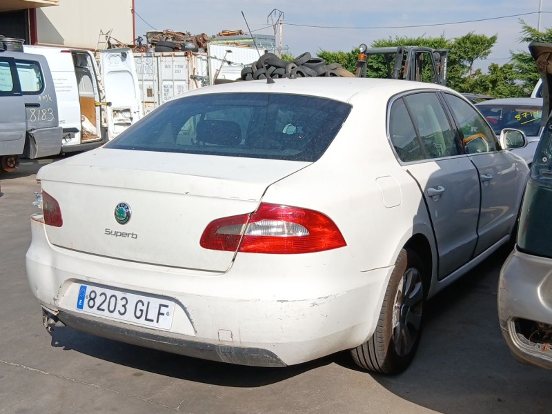 skoda superb ii (3t4) del año 2008