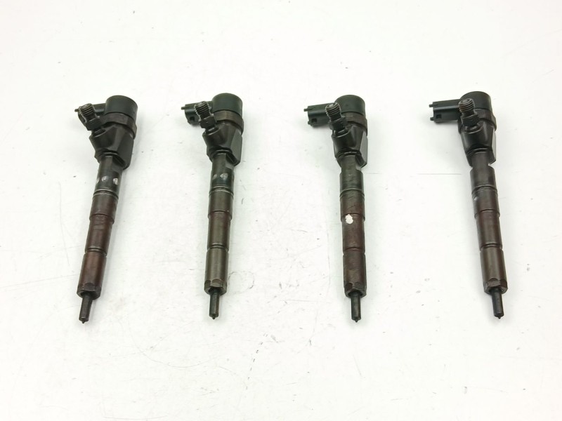 Recambio de inyectores juego para opel insignia a (g09) 2.0 cdti (68) referencia OEM IAM 55566050 0445110327 