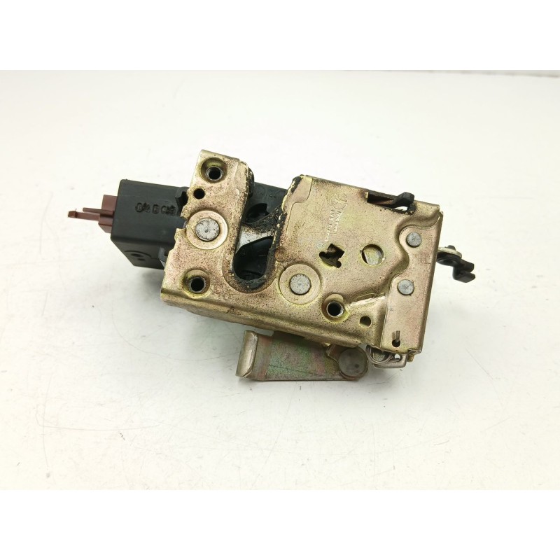 Recambio de cerradura puerta trasera derecha para peugeot 106 ii (1a_, 1c_) 1.1 i referencia OEM IAM 913846  