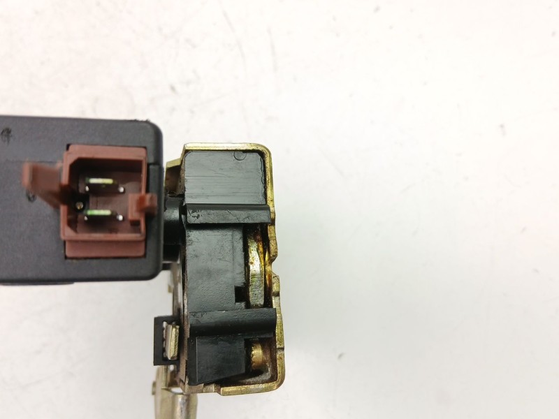 Recambio de cerradura puerta trasera derecha para peugeot 106 ii (1a_, 1c_) 1.1 i referencia OEM IAM 913846  