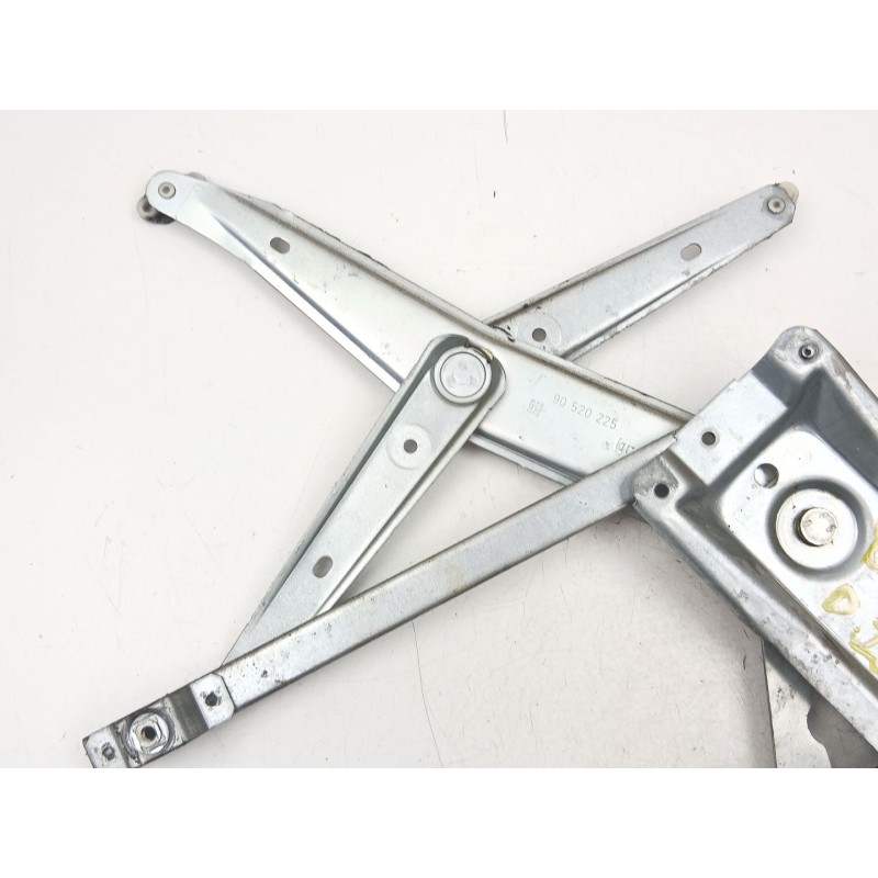 Recambio de elevalunas delantero izquierdo para opel vectra b (j96) 1.6 i 16v (f19) referencia OEM IAM 90520225  