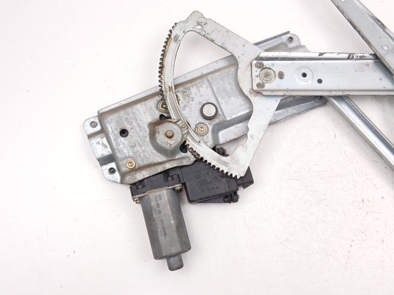 Recambio de elevalunas delantero izquierdo para opel vectra b (j96) 1.6 i 16v (f19) referencia OEM IAM 90520225  