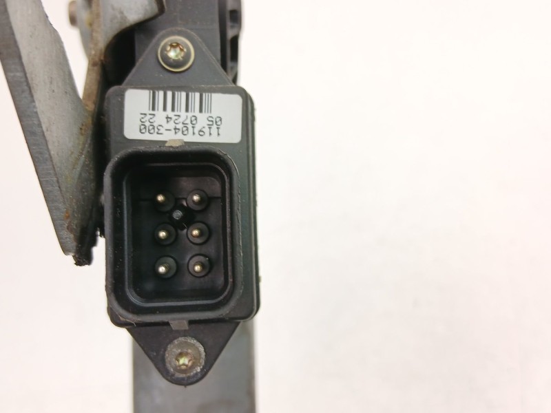 Recambio de elevalunas delantero izquierdo para opel vectra b (j96) 1.6 i 16v (f19) referencia OEM IAM 90520225  