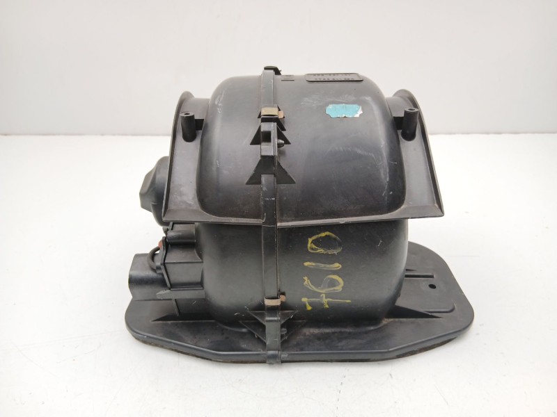 Recambio de motor calefaccion para renault 19 1.4 g -e7j 4p referencia OEM IAM 7700811864  