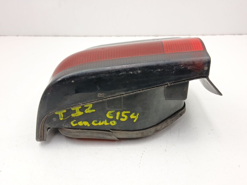 Recambio de piloto trasero izquierdo para renault 19 1.4 g referencia OEM IAM 7700816015  