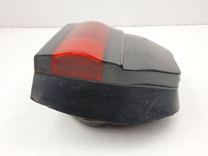 Recambio de piloto trasero izquierdo para renault 19 1.4 g referencia OEM IAM 7700816015  