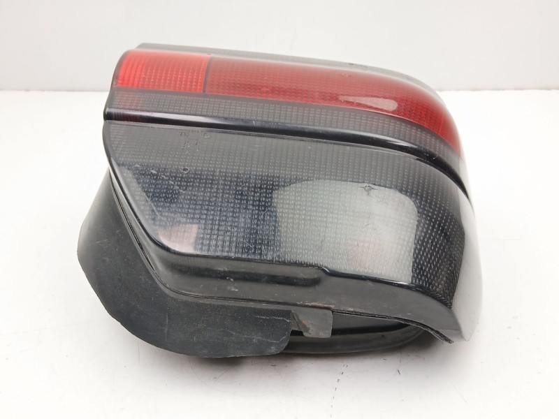 Recambio de piloto trasero izquierdo para renault 19 1.4 g referencia OEM IAM 7700816015  