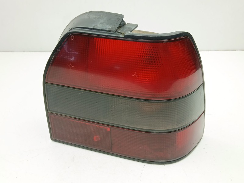 Recambio de piloto trasero derecho para renault 19 ii chamade (l53_) 1.4 referencia OEM IAM 7700783994  