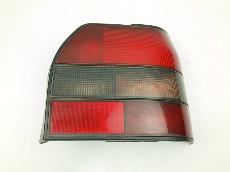 Recambio de piloto trasero derecho para renault 19 ii chamade (l53_) 1.4 referencia OEM IAM 7700783994  