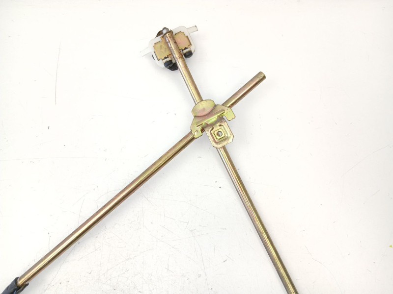 Recambio de elevalunas delantero derecho para renault 19 1.4 g referencia OEM IAM 7700785634  