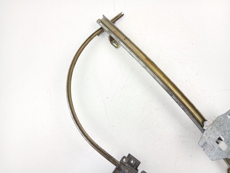 Recambio de elevalunas trasero derecho para renault 19 1.4 g referencia OEM IAM 7700785628  