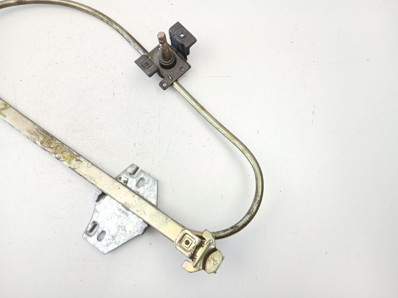 Recambio de elevalunas trasero derecho para renault 19 1.4 g referencia OEM IAM 7700785628  