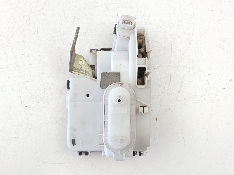 Recambio de cerradura puerta delantera derecha para volkswagen polo (6n2) 1.9 sdi referencia OEM IAM 6N1837016E  