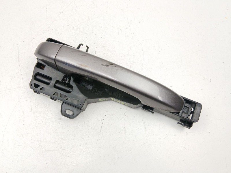 Recambio de manilla delantera derecha para renault captur ii (hf_) tce 130 (hfmf) referencia OEM IAM 806065425R  
