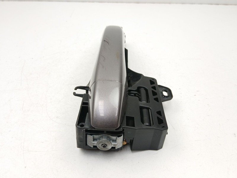 Recambio de manilla delantera derecha para renault captur ii (hf_) tce 130 (hfmf) referencia OEM IAM 806065425R  